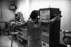 Keeping tape loops in order